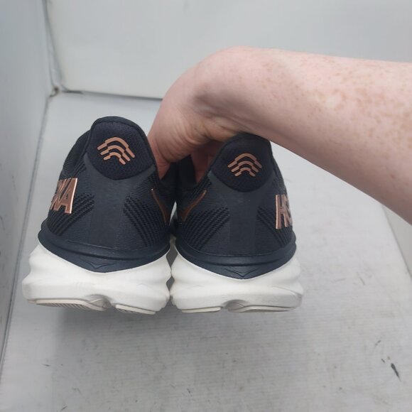 Hoka One One WOMENS Clifton 9 Low Black Sneaker - Picture 9 of 9